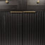 Grande armoire de rangement cannelée 71 po avec tablettes réglables, rangement élégant avec tiroir caché et porte vitrée-426552416