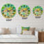 Horloge murale traditionnelle peinte à la main en bois clair-59913198