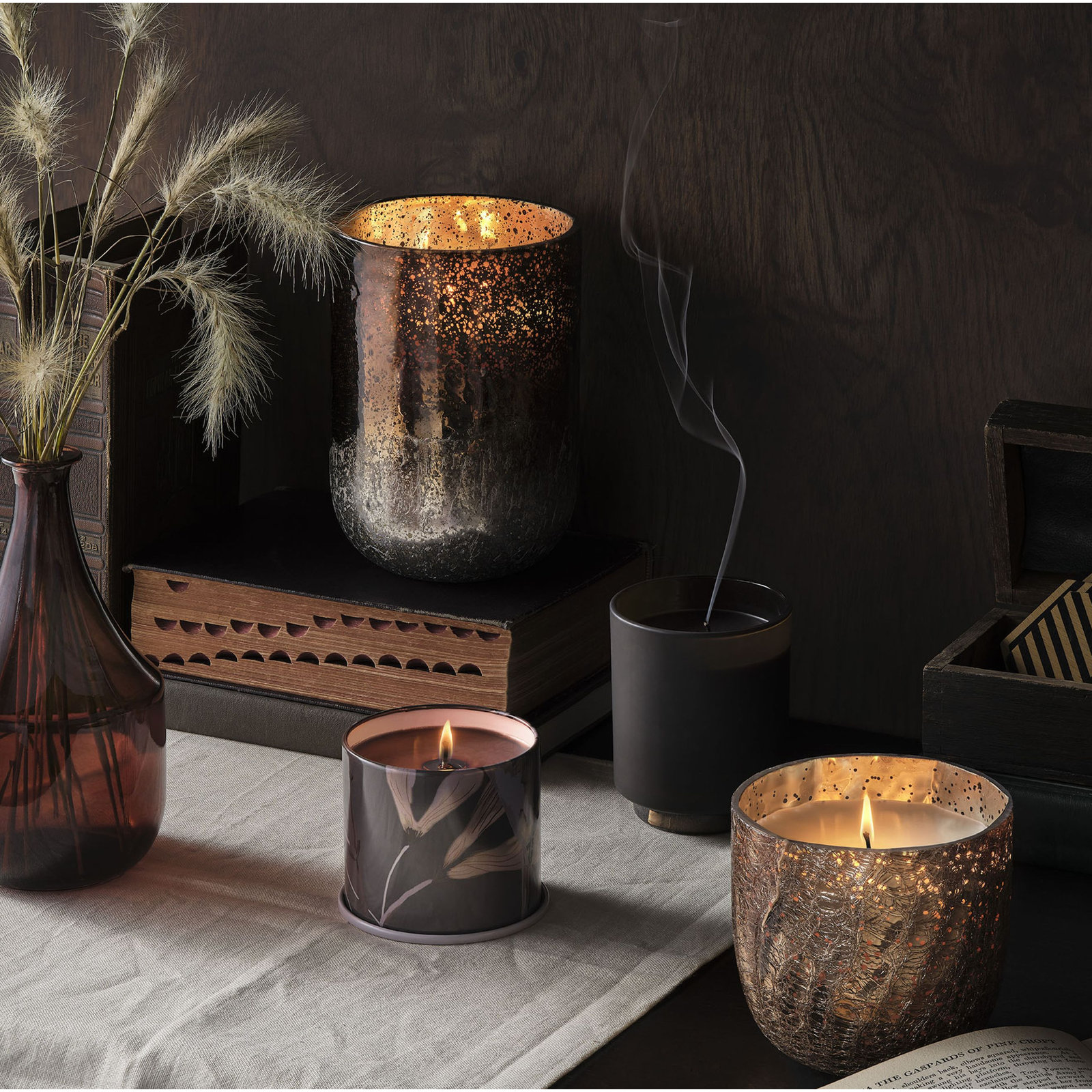 Woodfire Scented Jar Candle, Large Boxed Crackle Glass