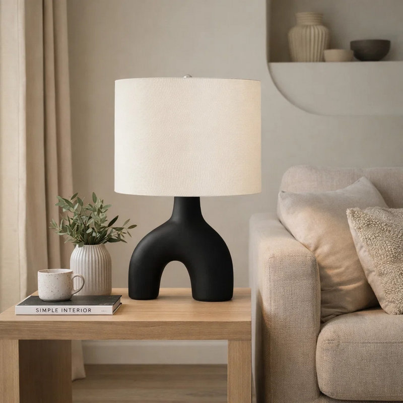 Lampe de table Nios, 25 po, base en céramique noire à 2 pieds, abat-jour en lin, Noir
