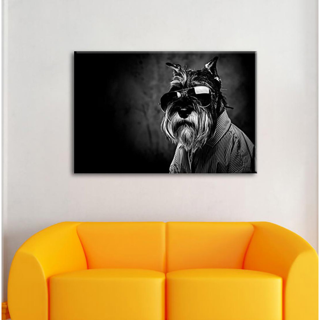 Lustiger Hund mit Hemd und Sonnenbrille, monochromer Leinwanddruck