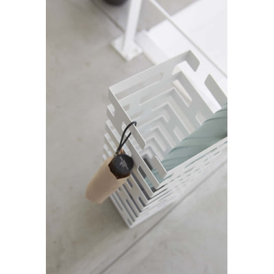 Brick Yamazaki Home Umbrella Stand, Storage For Umbrellas & Walking Canes, Steel,  Holds 8 umbrellas