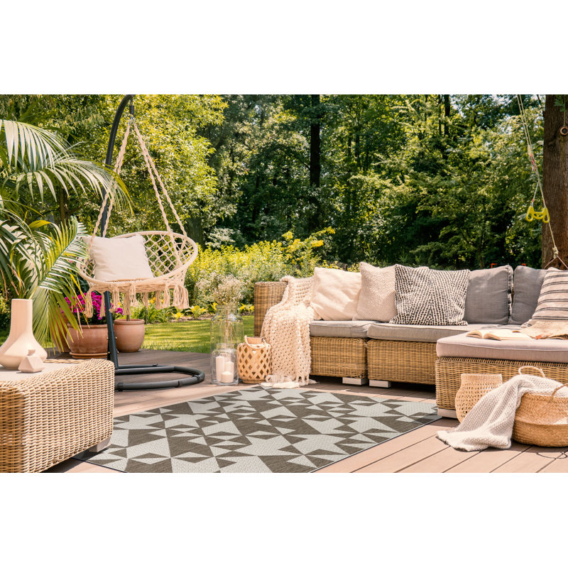 Towson Geometric Indoor / Outdoor Area Rug, Rectangle 60 x 110cm