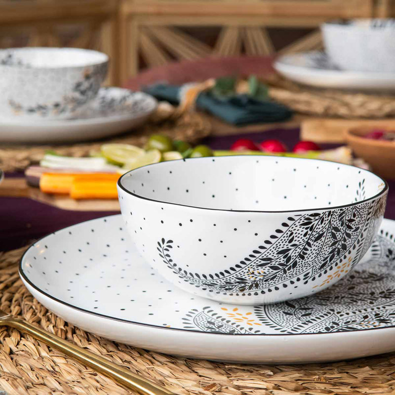 Sara Miller, Artisanne Noir - Medium Bowls
