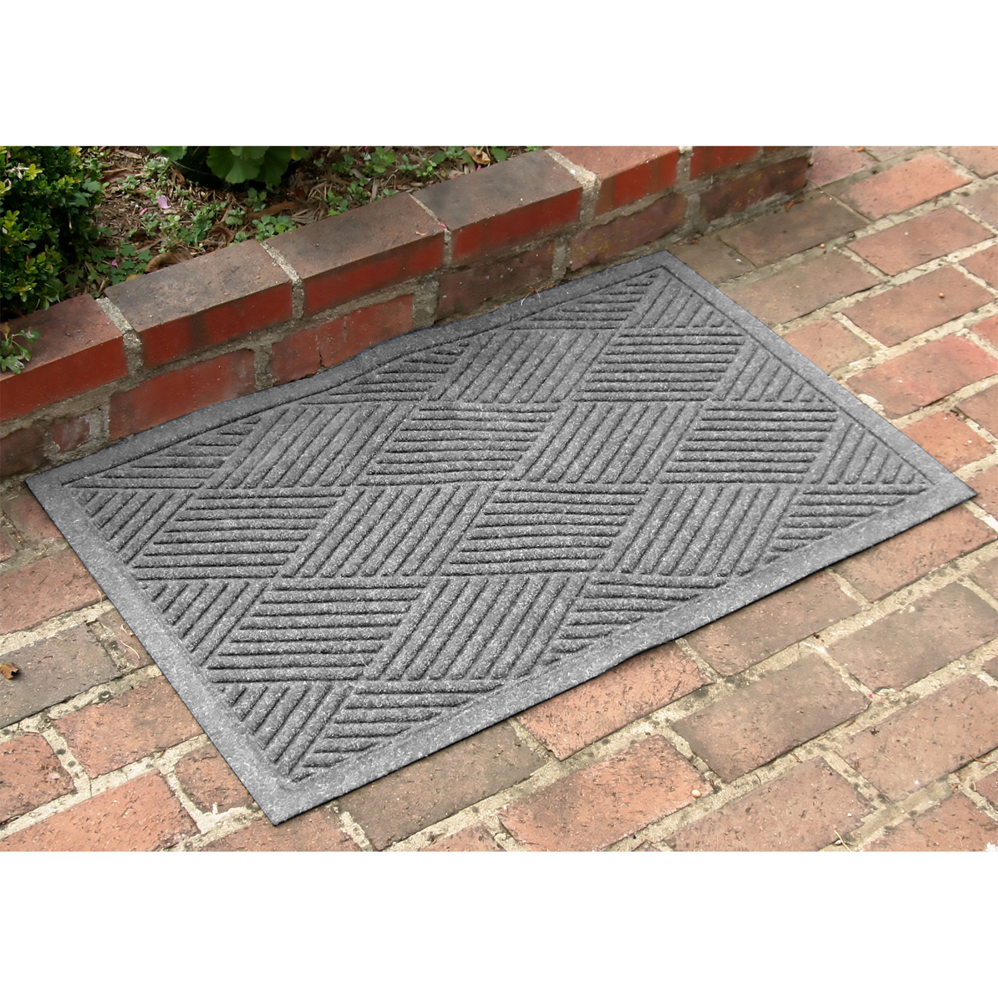 Waterhog Diamonds Indoor Outdoor Doormat, Bordeaux, Rectangle 2' x 3'