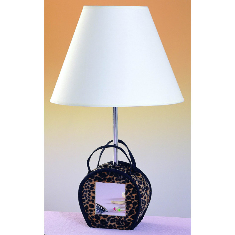 Kailyn Resin Table Lamp