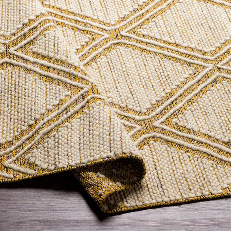 Aaira Ikat Indoor Rug, Rectangle 2' x 3'