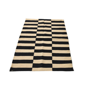 Tapis noir et blanc Ohlson