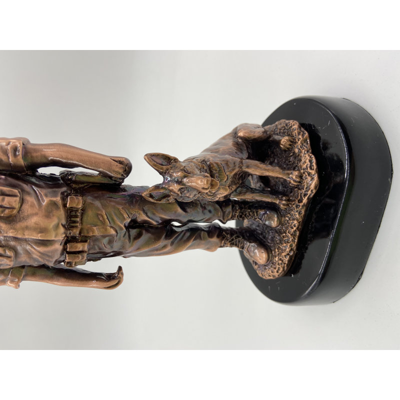 Baesemann Resin Figurine / Sculpture Decorative Object