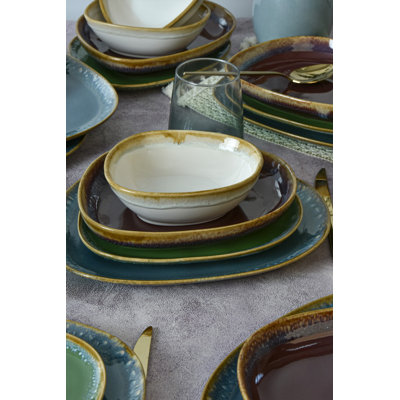Service de table en céramique (24 pièces)