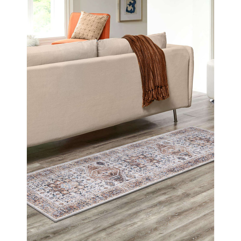 Nienke Oriental Indoor Rug, Runner 2'7" x 10'