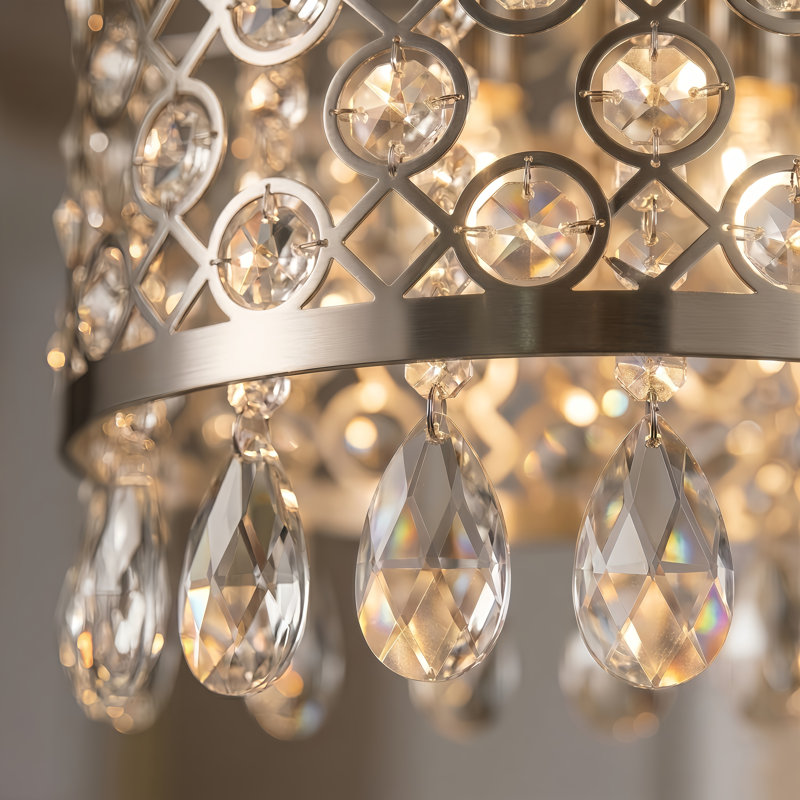 Lustre tambour en métal à 5 lumières Jolie avec détails en cristal, Chrome poli