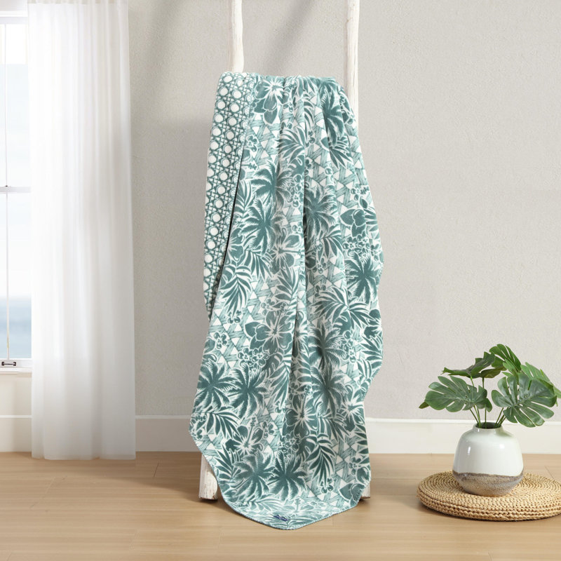 Lanikai Fronds Blanket, King, Blue/White