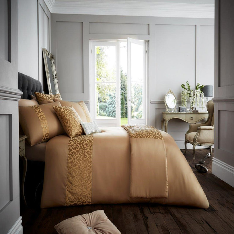 Delshire Microfiber Solid Colour Duvet Cover Set with Pillowcases, Single - 1 Standard Pillowcase, Gold