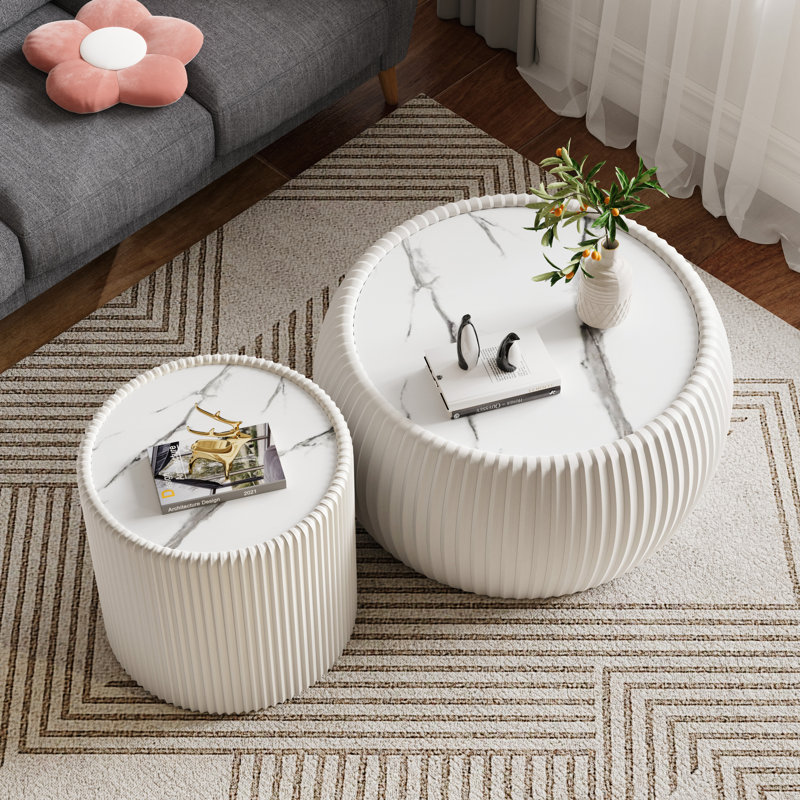 Ensemble de 2 tables basses gigognes, table basse ronde et moderne avec plateau en pierre frittée et base en similicuir, petite table d'appoint cylindrique en forme de cylindre pour le salon