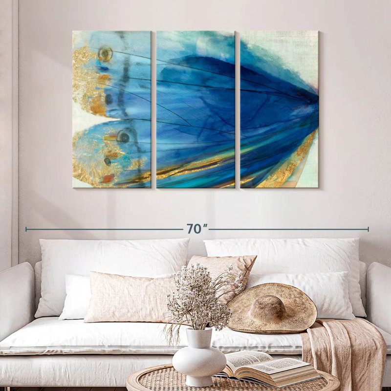 Avery Wing I, 32" H x 50" W