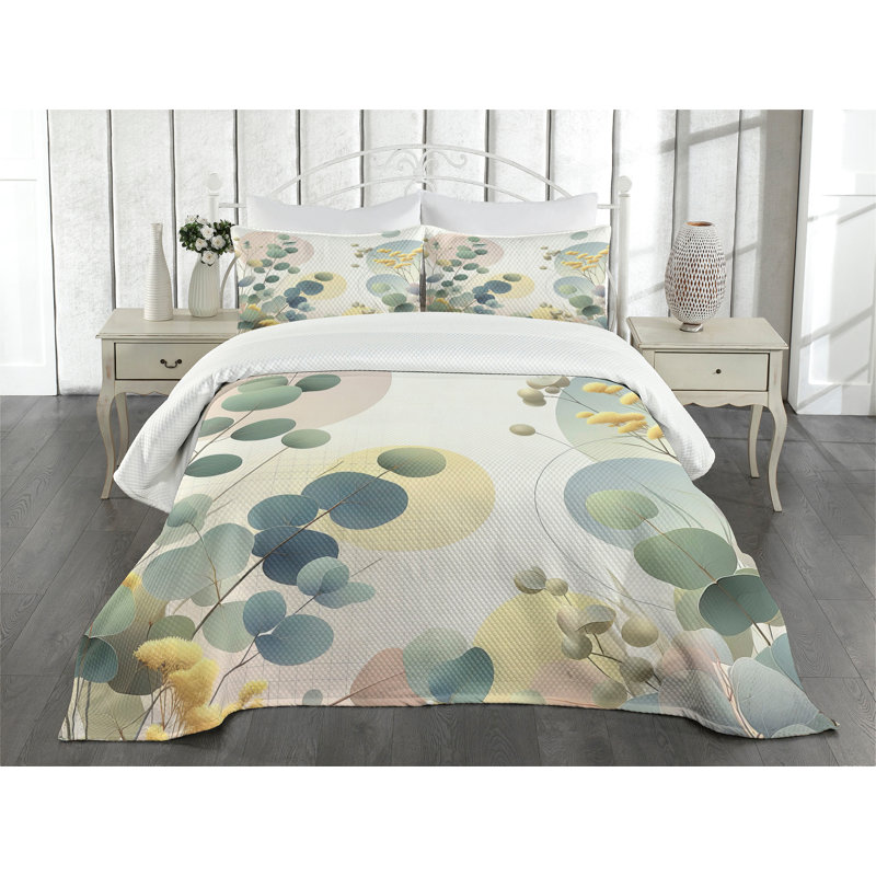 Polyester Floral Coverlet, King Coverlet / Bedspread + 2 Standard Shams