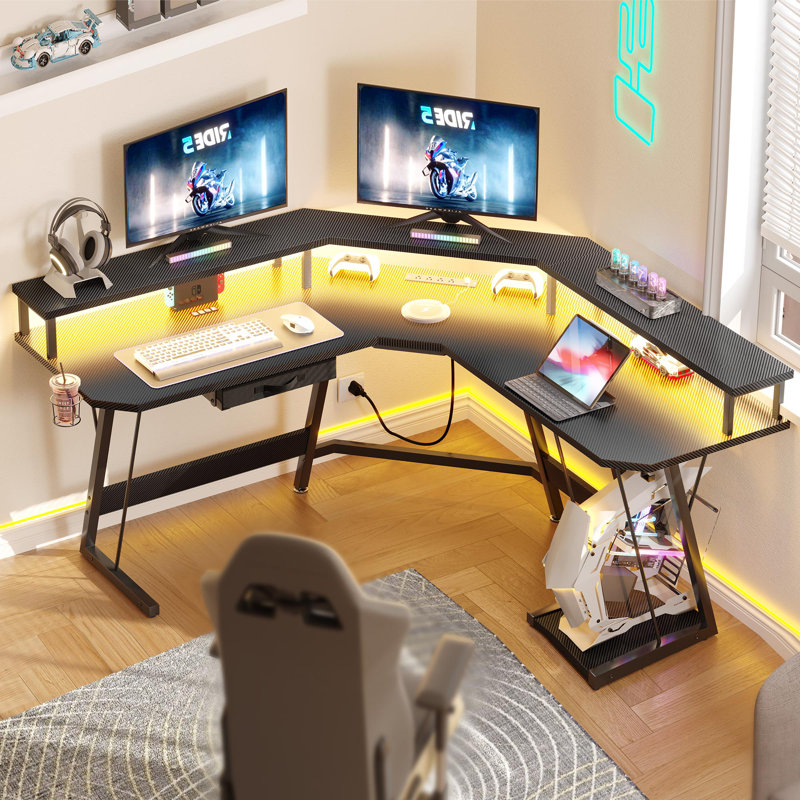 Bureau de jeu en L 55 po avec prises de courant et lumière DEL Lockmer