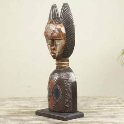 Nicoli Figurines & Sculptures