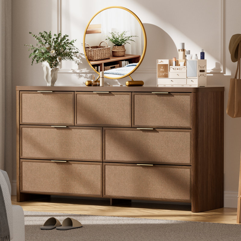 Commode en rotin à 7 tiroirs pour chambre à coucher, commode moderne de 140 cm de large avec 7 grands espaces de rangement et un design aux bords arrondis, style bohème, couleur noyer