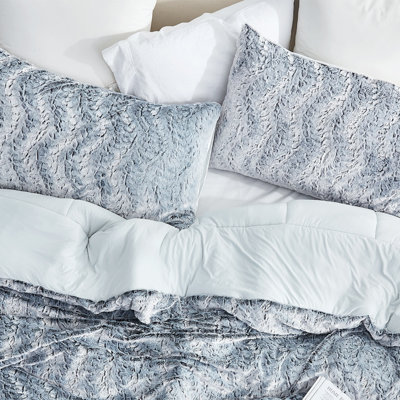 Wolf Tracks Coma Inducer Pillow Sham