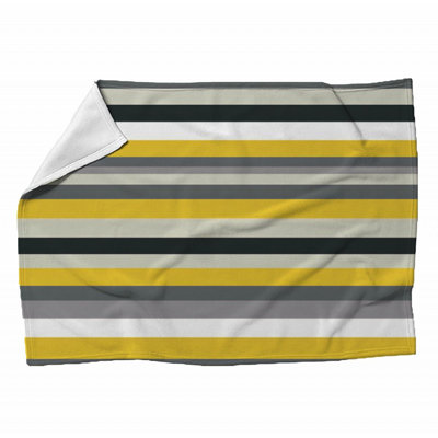 Checkered Fleece Blanket