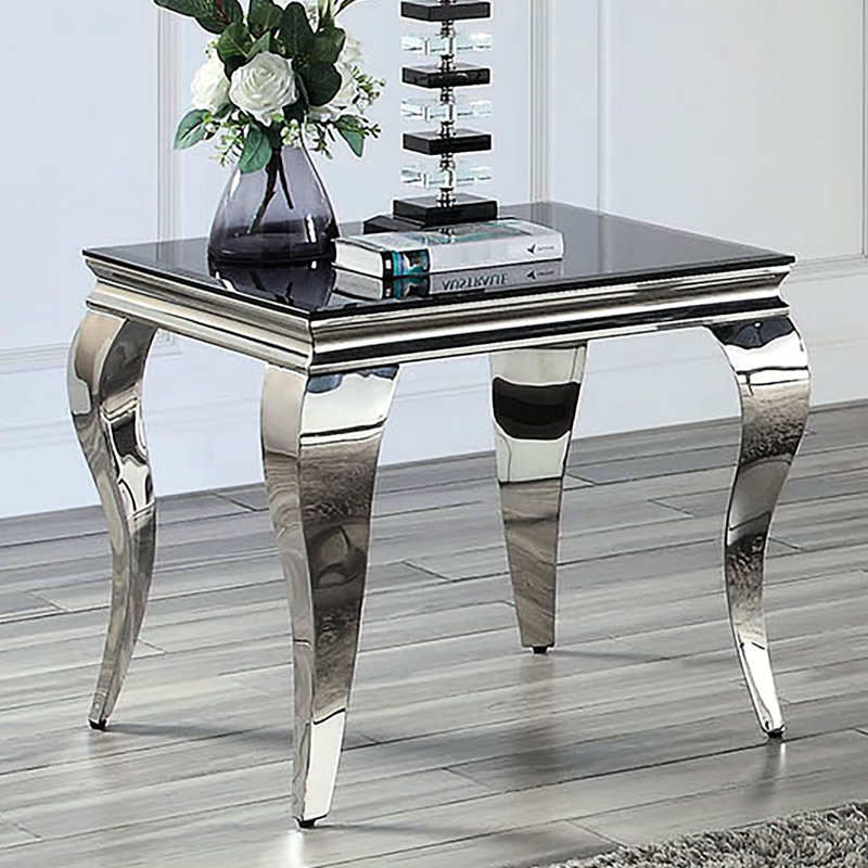 Table de bout de style classique avec structure en acier inoxydable et plateau en verre noir pour les pieds en argent trempé transitionnel du salon