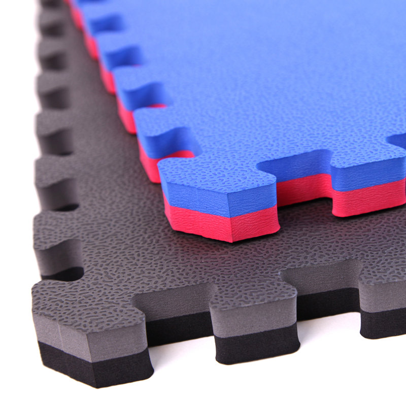 Carreaux de sol en mousse à emboîtement Mma 1 po 3 pi x 3 pi rouge / bleu Flooringinc, Noir / gris