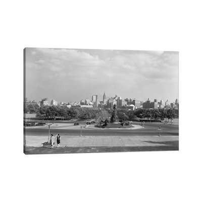1946 Skyline Of Philadelphia From Steps Of The Art Museum - Wrapped Canvas Print