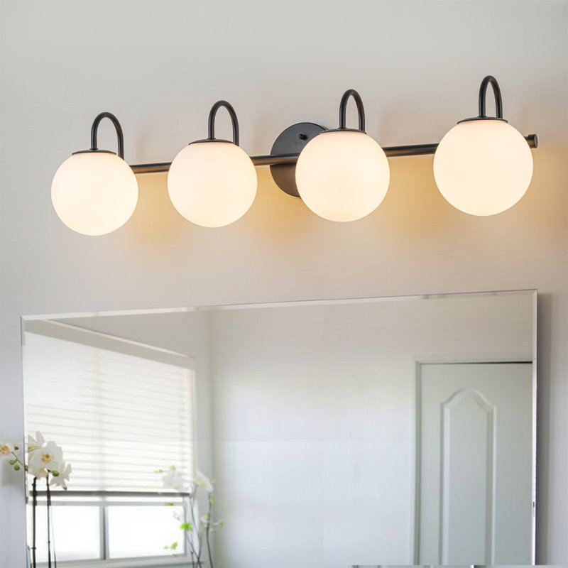 Éclairage pour meuble-lavabo Kaynen, Quatre lumières, Noir mat