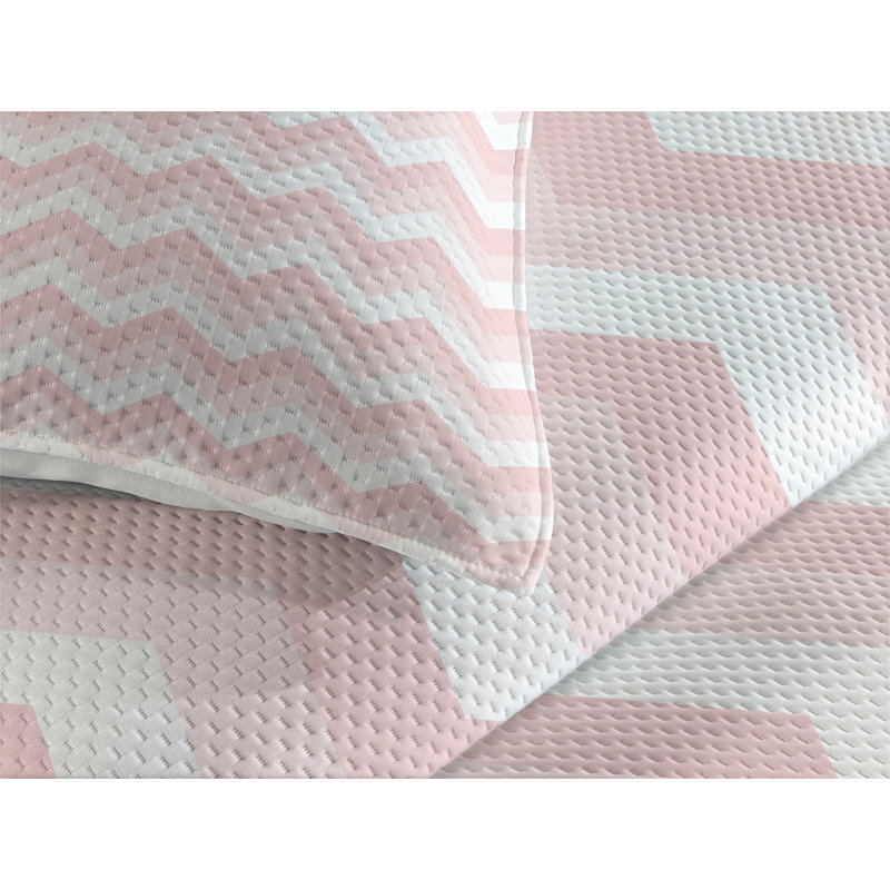 King Size Pink and White Chevron Quilted Bedspread Set