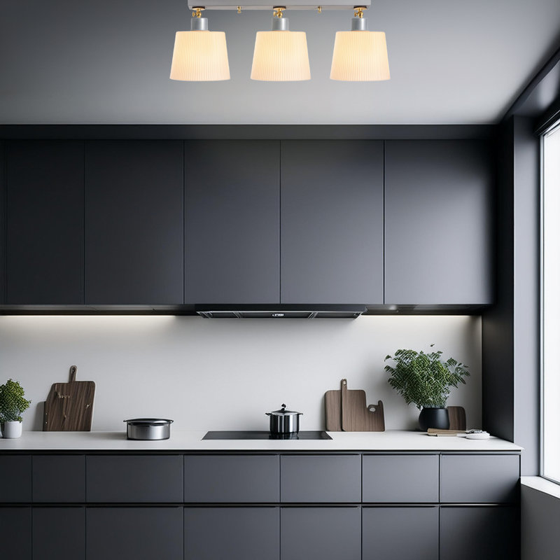 Plafonnier semi-encastré 3 lumières 26,77 po Aidrick, Argent, Blanc