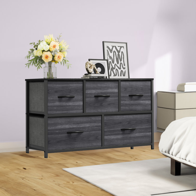 Shonae 5 Drawer Dresser