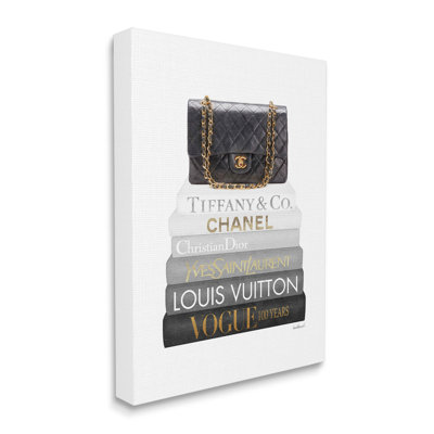 «Black Glam Purse Chic Modern Bookstack», surdimensionnée, encadrée blanche, art texturé par Amanda Greenwood