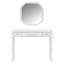 Bureau de maquillage rétro avec grand miroir