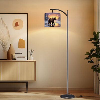 Lampe sur pied à arc avec abat-jour réglable Grizzly majestueux marchant sur une forêt enneigée, coucher de soleil, lampe sur pied, 3 températures, intensité variable, grand mât avec interrupteur au pied pour la chambre à coucher