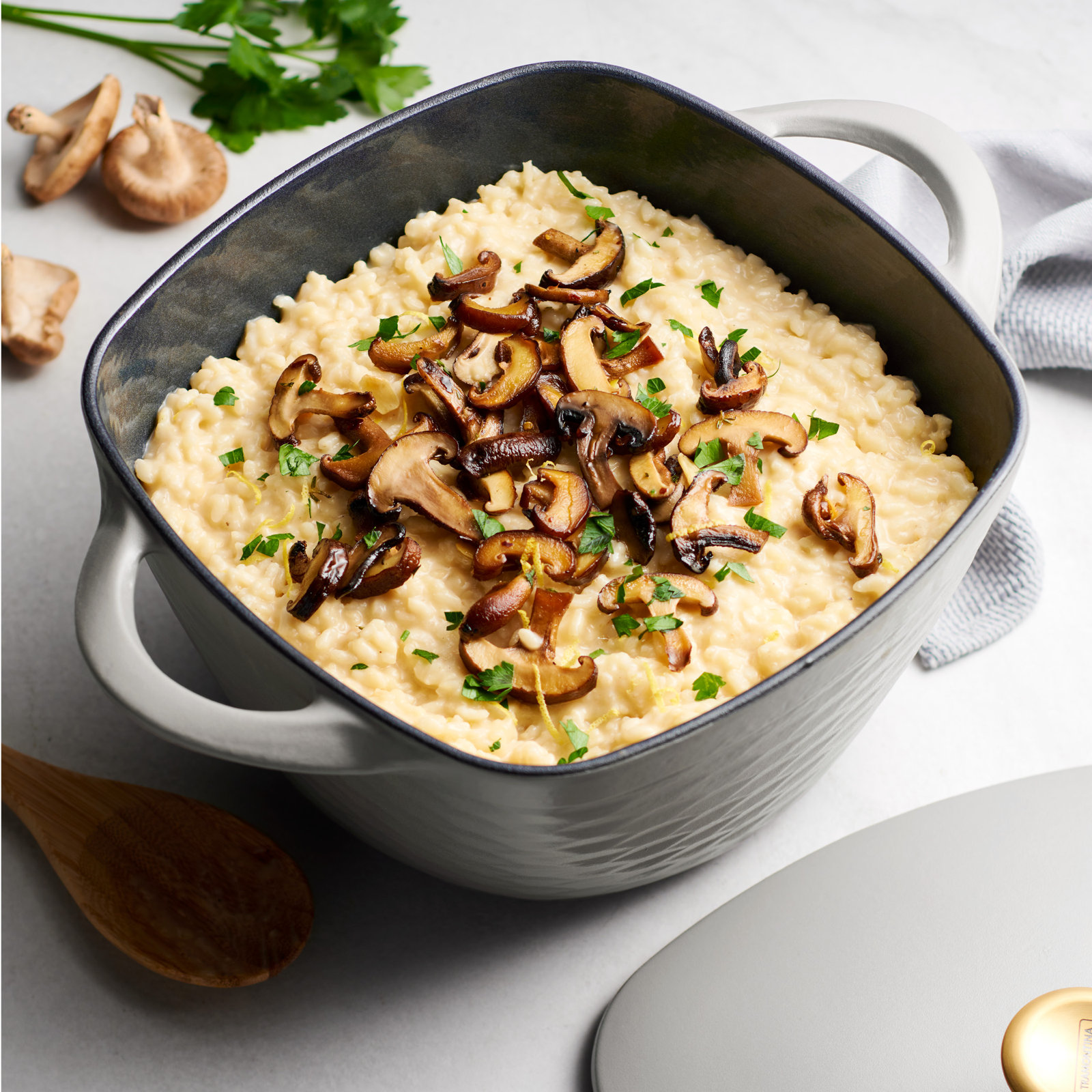 Prisma Enameled Cast Iron Dutch Oven, Gray