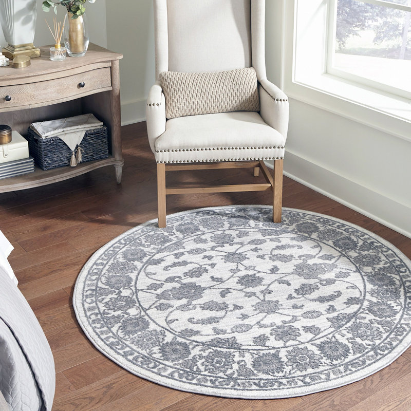 Oriental Indoor Rug, Round 7'10"