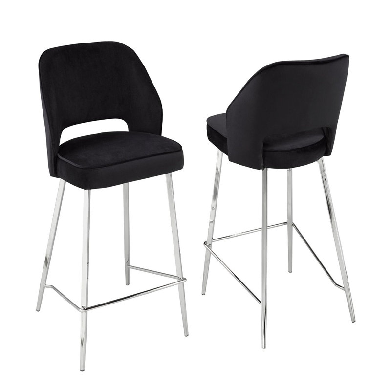 Ensemble repas pour quatre personnes