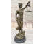 Figurine Lucinda