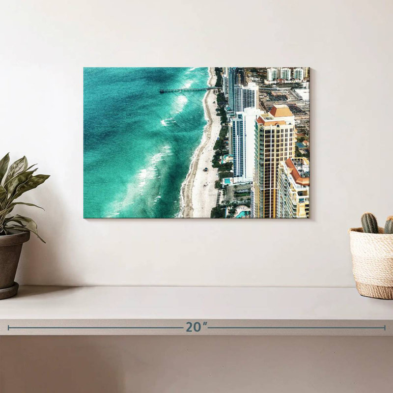 Nicci Miami Beach en été, H 8 po x l 12 po