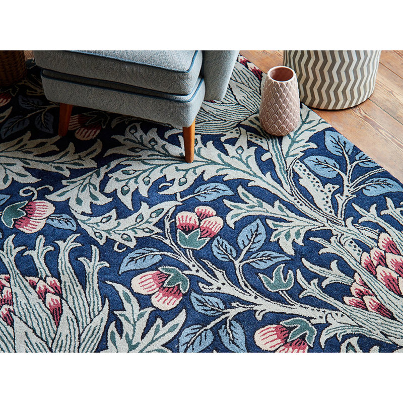 Morris Hand Tufted Wool Floral Area Rug in Blue, Rectangle 4'7" x 6'7"