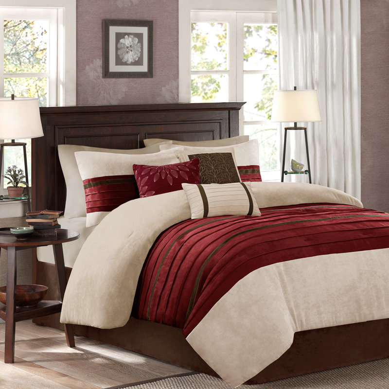 Literie pour grand lit rouge 7 pièces - Suède