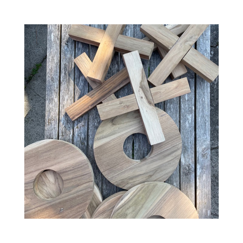 Noughts and Crosses - Garden