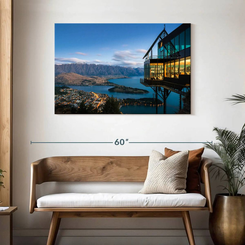 Queenstown Architecture, H 30 po x l 45 po