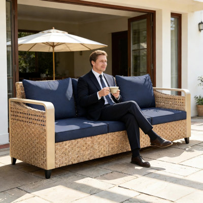 Canapé d'extérieur avec assise de 180 cm, profondeur de 60 cm, hauteur du siège de 7 cm, brun, coussins en coton bleu foncé, structure en métal, charge maximale de 360 ​​kg, housses zippées à l'arrière, revêtement en poudre PE, assise large, revêtement en poudre PE.