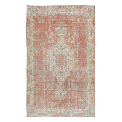 Tapis traditionnel noué à la main en beige et rouge à motif médaillon