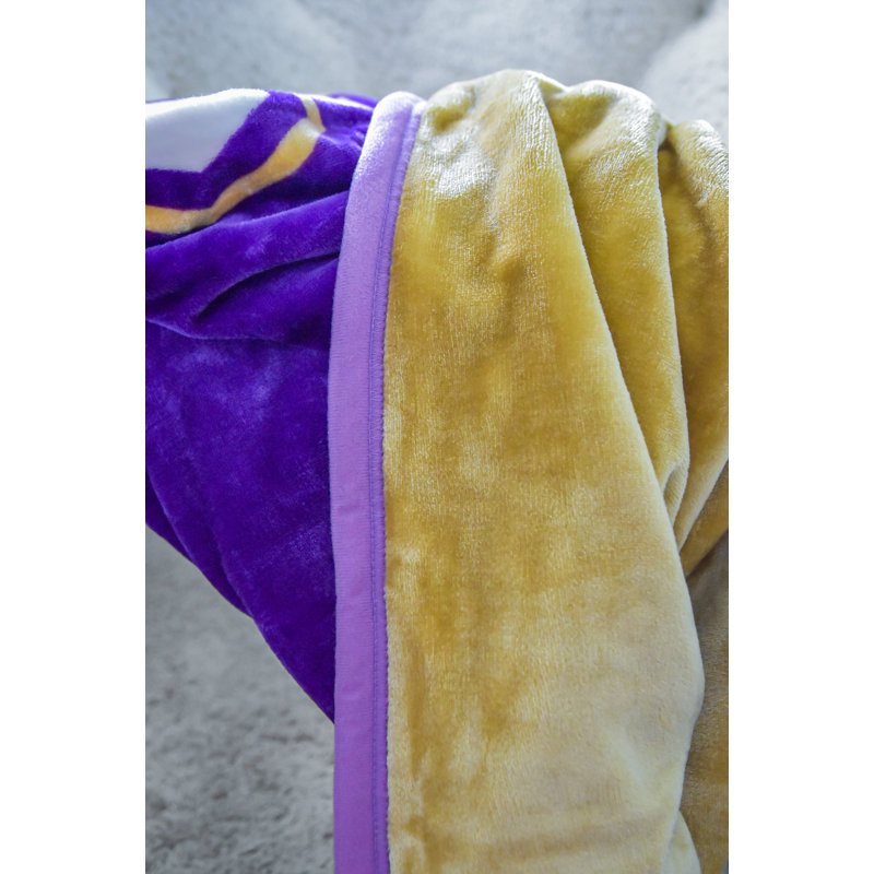 Couverture University XL, Université Western Carolina