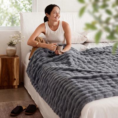 Bedsure 3D Bubble Blanket - Gentlesoft Throw Blanket For Bed Sofa Room Decor - Luxury Soft Cozy Gifts, All Seasons,