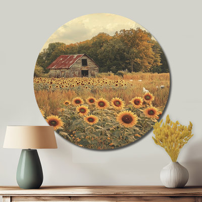 Tournesols par le poulailler I - art mural rond en métal tournesols